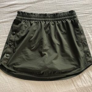 Outdoor Voices Relay Snap 3” Skort